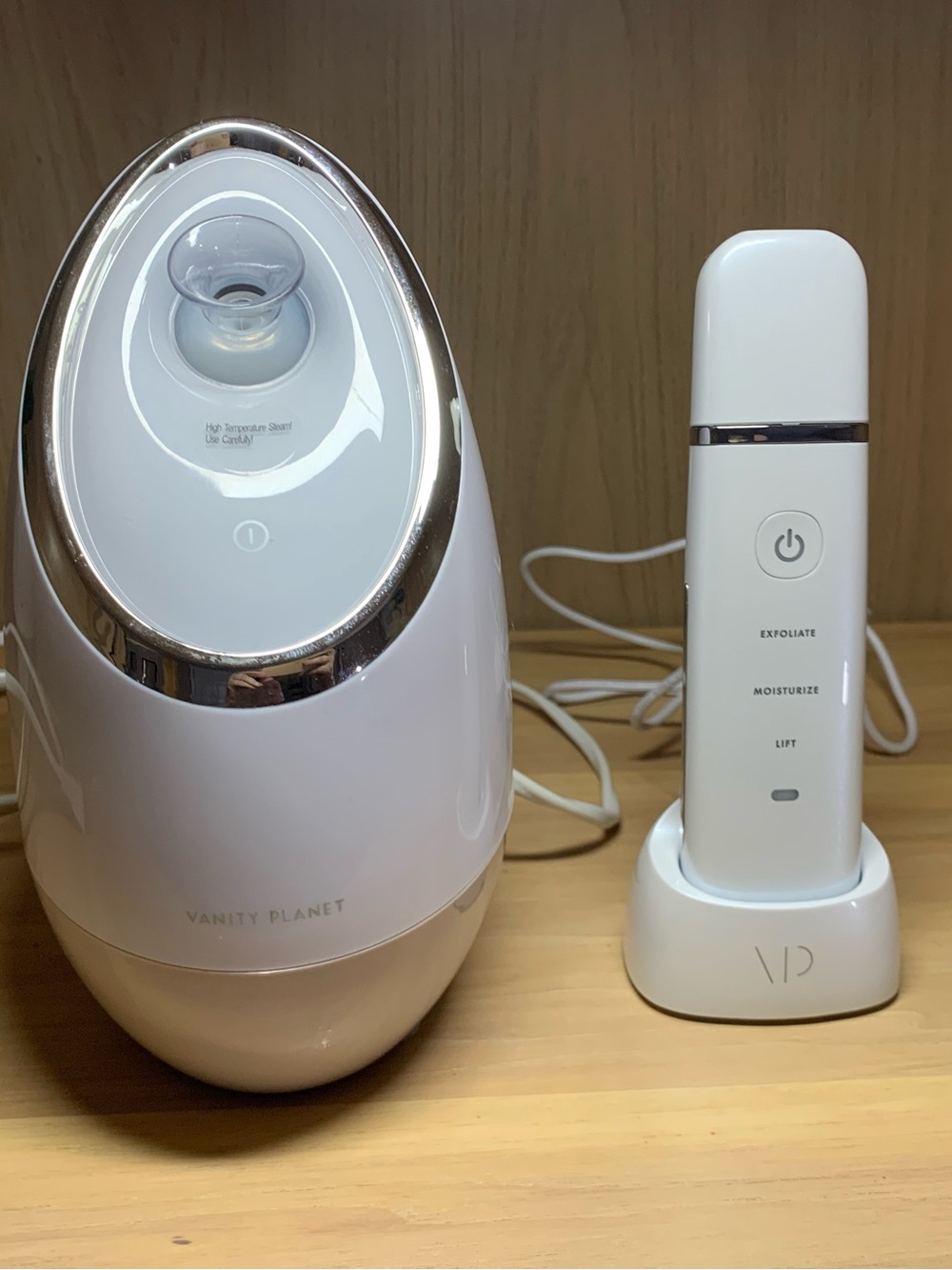 Vanity Planet Aira Ionic Facial Device& Essia Ultrasonic Lifting Wand Set